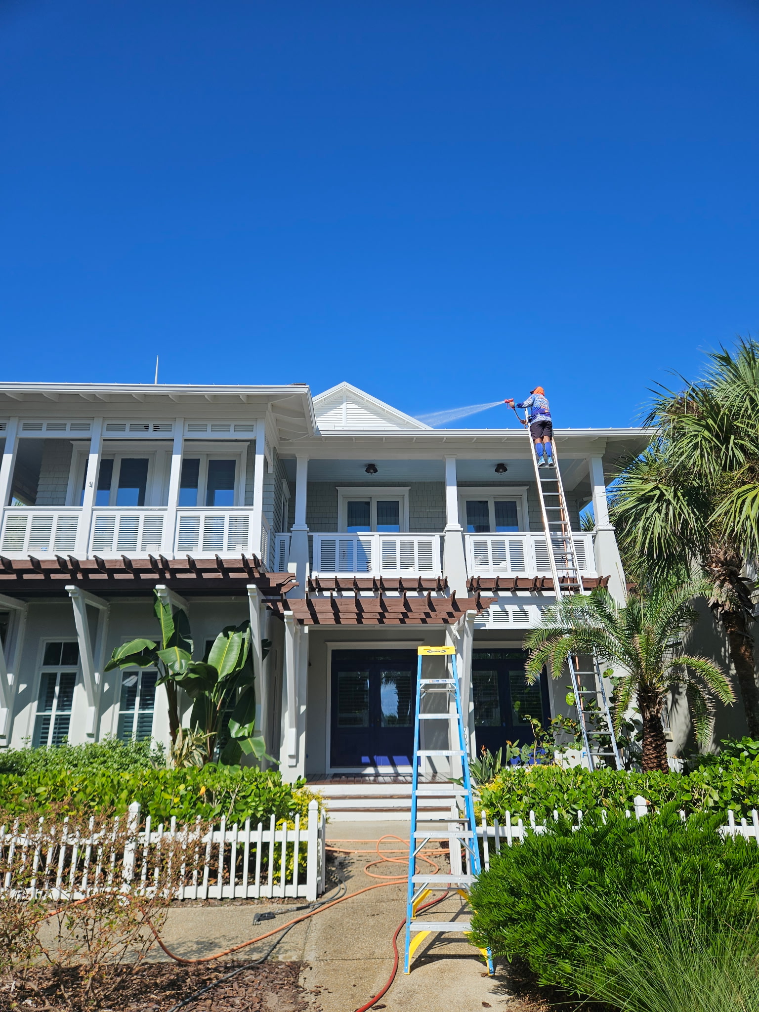 🏡✨ Residential Pressure Washing in St. Augustine Beach – Complete Exterior Cleaning by Wash This Way! 🌊🧼